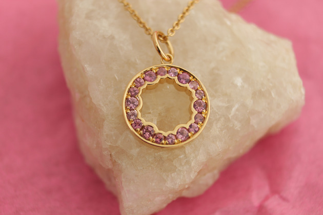 złote naszyjniki Geoda - wisiorek złoty z rózowymi szafirami