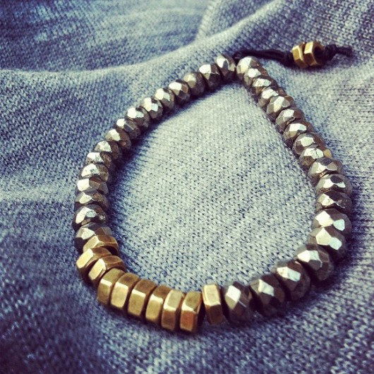 gold asphalt MeWant