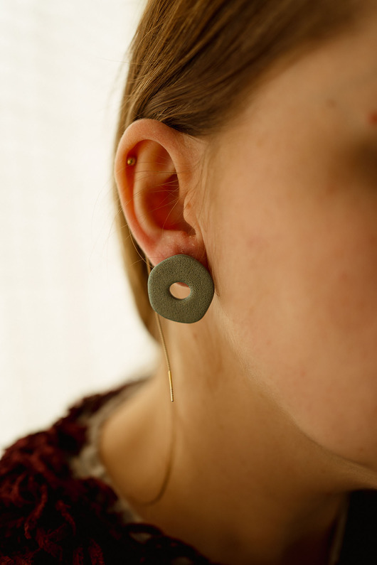 kolczyki z masy plastycznej Sztyfty oponki z połyskiem