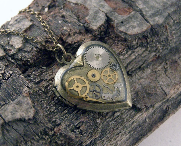 wisiory Mechaniczny sekretnik 159
