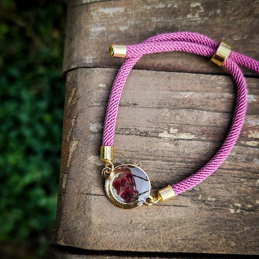 bransoletki z żywicy Bransoletka na sznurku z granatem