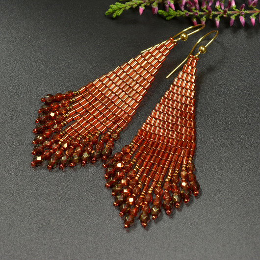 kolczyki szklane Cuvanna, czerwono-złote "indiańskie" kolczyki, beading