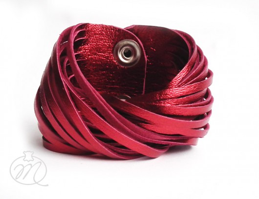 Bransoletka skórzana czerwień metallic TWISTed Mikashka