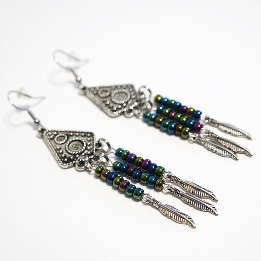 kolczyki - inne Kolczyki wiszące - Boho piórka, koraliki