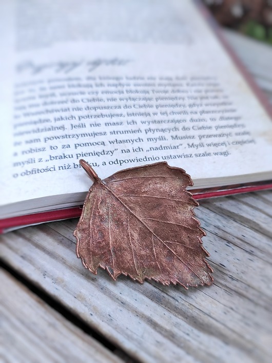wisiory Liść brzozy miedziany duży II