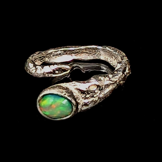 pierścionki srebrne Pierścionek opal w gałązce srebra
