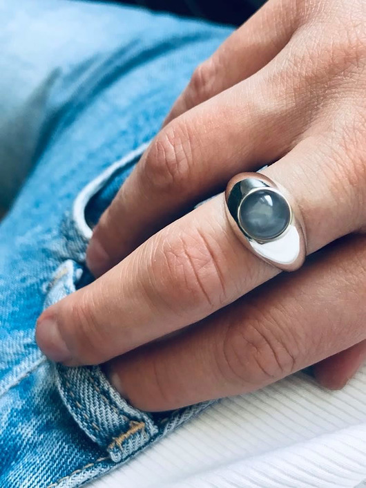 pierścionki srebrne Sygnet z kamieniem księżycowym