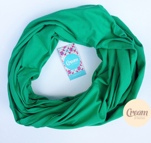 Zielony szal- komin z dzianiny  Cream