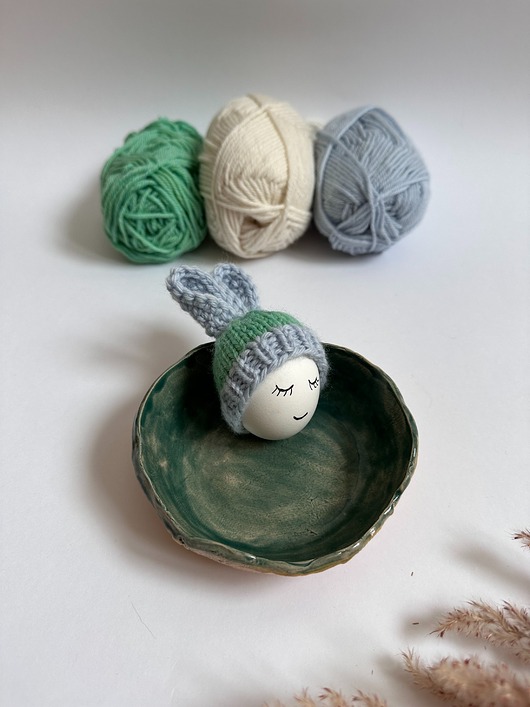 ozdoby wielkanocne Czapeczka z uszami zająca na jajka wielkanocne - 1 szt.