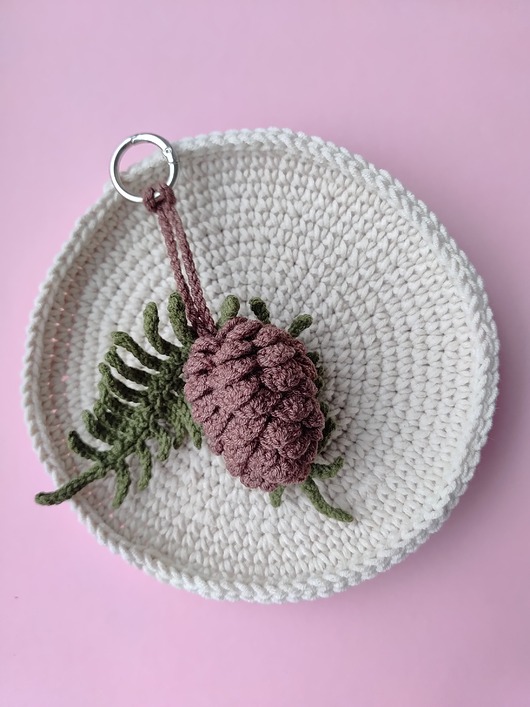 breloki Szydełkowy brelok zawieszka Szyszka