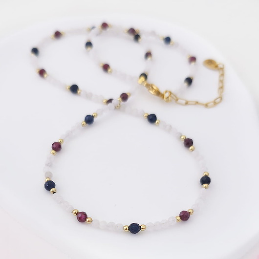 korale Naszyjnik z kamieni naturalnych: kamień księżycowy, chalcedon, granat