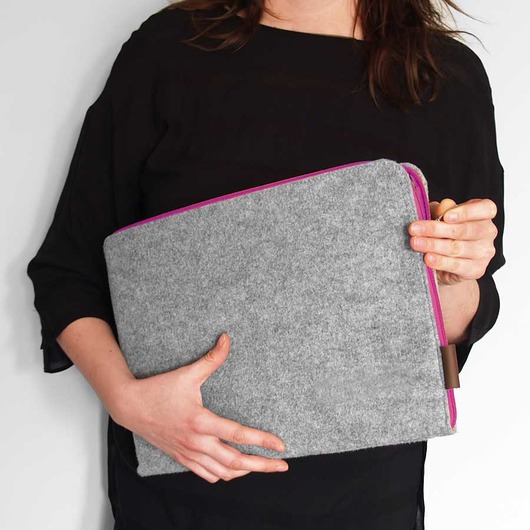 POKROWIEC NA LAPTOPA 01 szary filc zamek fuksja purol design