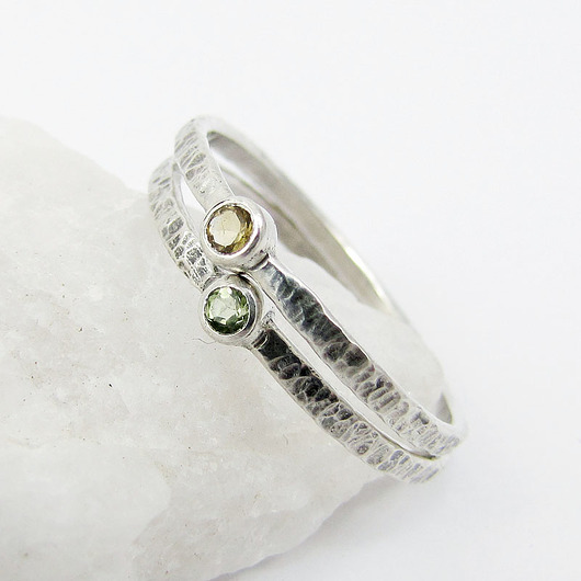 Hammered peridot and citrine dot Amade Studio