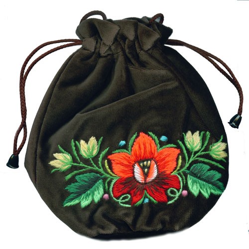 SAKIEWKA   Rose Charm na ludowo