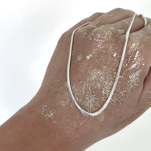 złote naszyjniki Srebrny naszyjnik choker żmijka