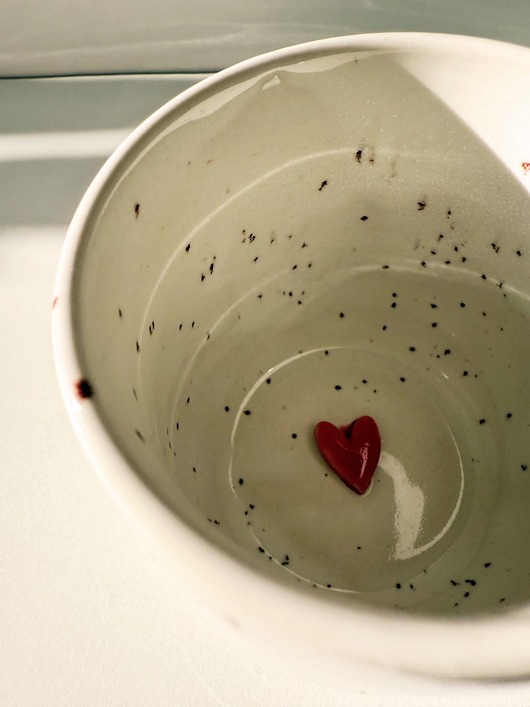 kubki Czarka ceramiczna baryłka z serduszkiem