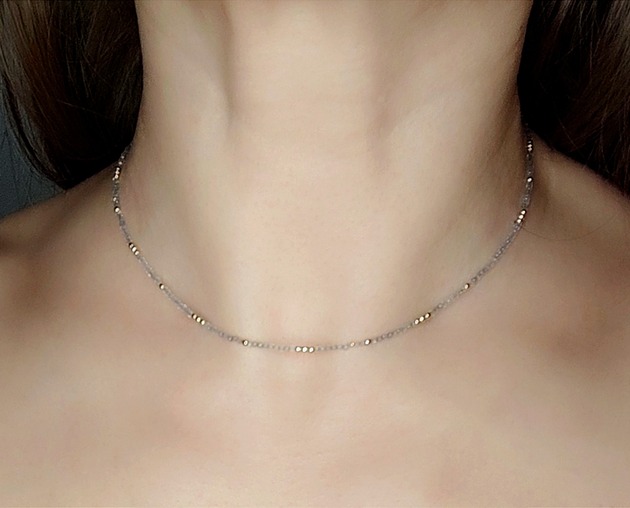 srebrne naszyjniki Lśniąca niteczka: blask labradorytów