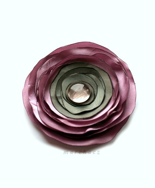 Stalowa magnolia Manufaktura broszki