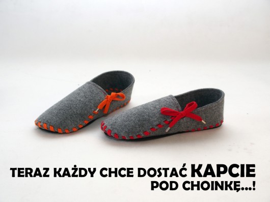 Kapcie filcowe / Kolorowa sznurówka / GRANATOWA playworkcreate
