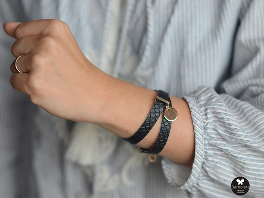 lea snake black gold ring barboleta