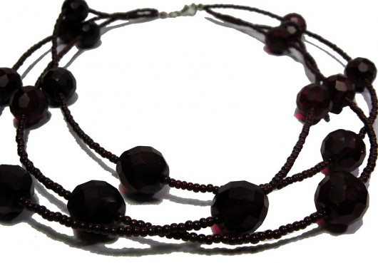 ciemne bordo olufka