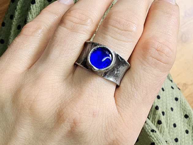 pierścionki srebrne Obrączka z szfirowym czkiem, widering