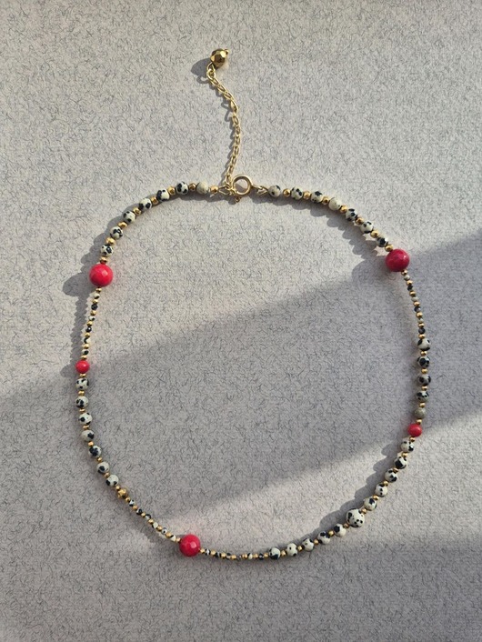 chokery Naszyjnik animal print z jaspisów dalmatyńskich i czerwonych korali