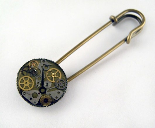 Mechaniczna agrafka 106 Zegarynki