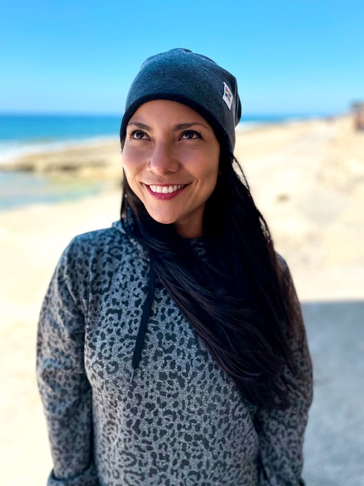 czapki damskie Czapka cienka bawełniana ciemno szara