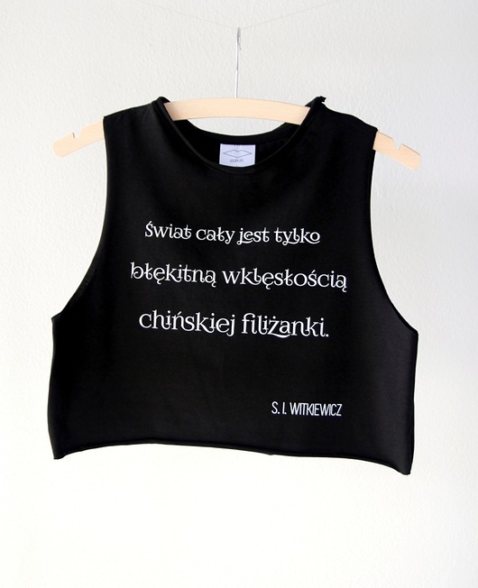 Krótki top z cytatem Witkacy Golden Lips