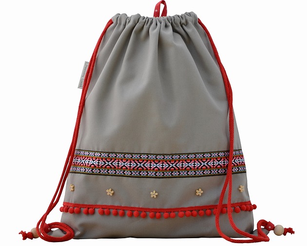 BOHO worek plecak szary + haftowany napis drewnianyguzik