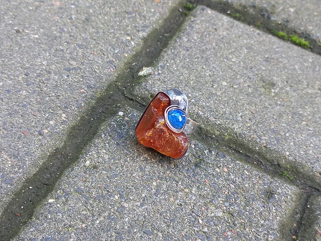 pierścionki - różne Bursztyn z plusem - pierścionek regulowany