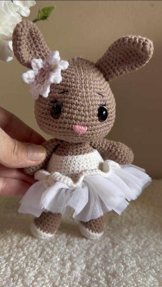 misie i maskotki Króliczek na szydełku SZYDEŁKOWY KRÓLICZEK amigurumi BALETNICA