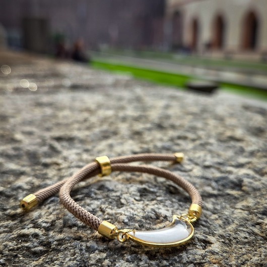 bransoletki na sznurku Biała bransoletka na sznurku Dolci