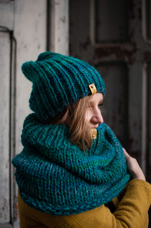 czapki damskie MAXCOLOR Komplet czapka i komin morska toń