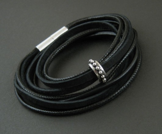 blackandring maghia