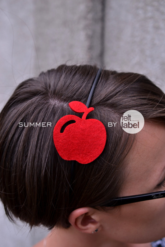 AppleBand felt label