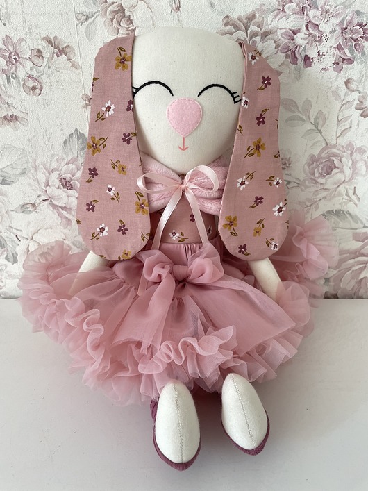 misie i maskotki Malinka króliczek baletnica 45 cm