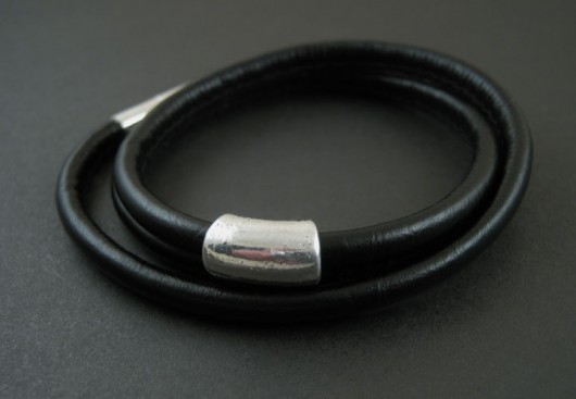 magneticblack maghia