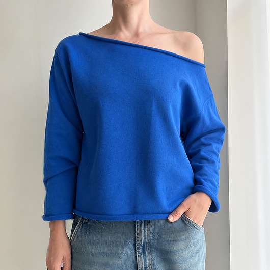 bluza bez kaptura damska Chabrowo niebieska bluza cięta Bez ściągaczy