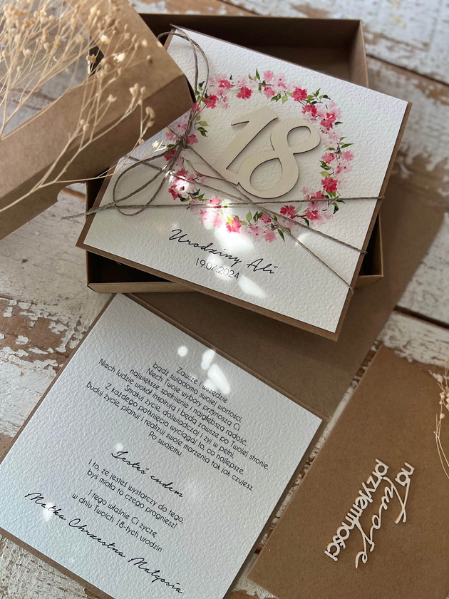 kartki scrapbooking Personalizowany prezent - kartka ręcznie robiona na 18 urodziny