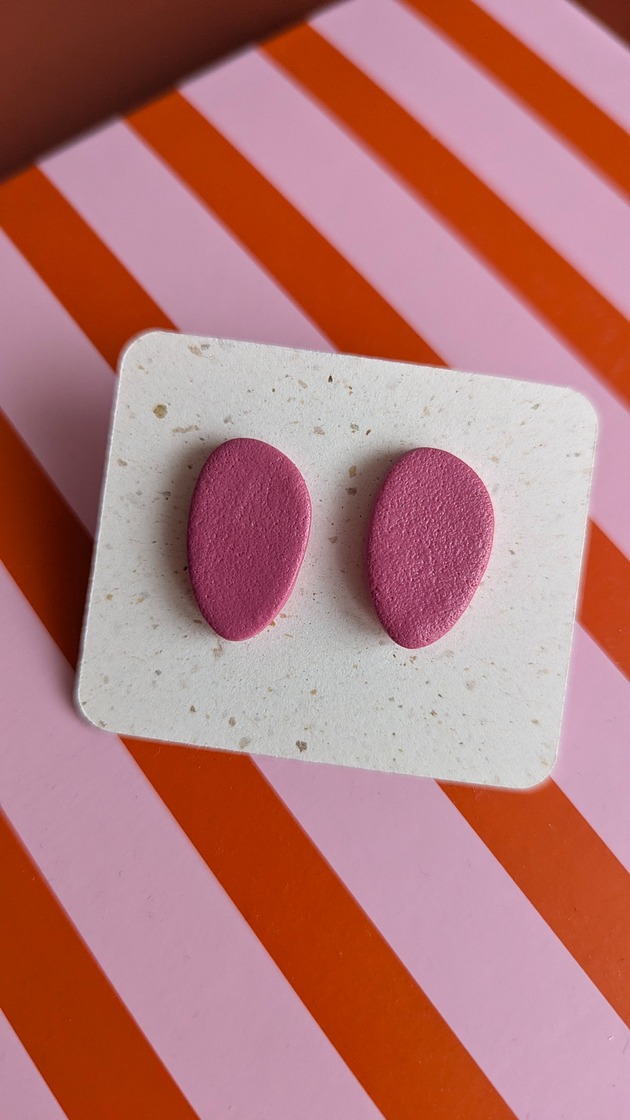 kolczyki z masy plastycznej Kolczyki sztyfty w brudny róż