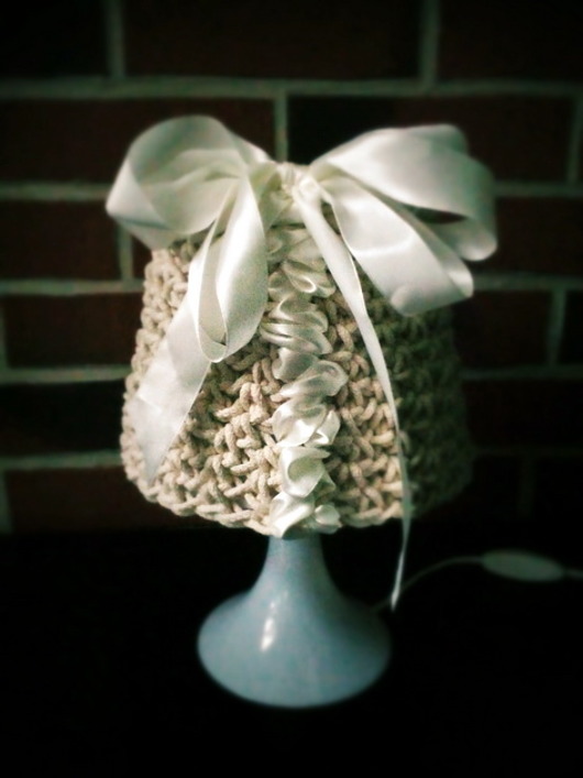 Lampka nocna Pompon Design