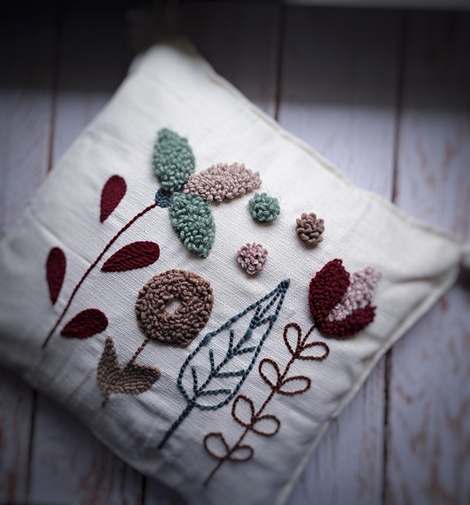 poduszki plecione Jesienna poduszka Boho punch needle