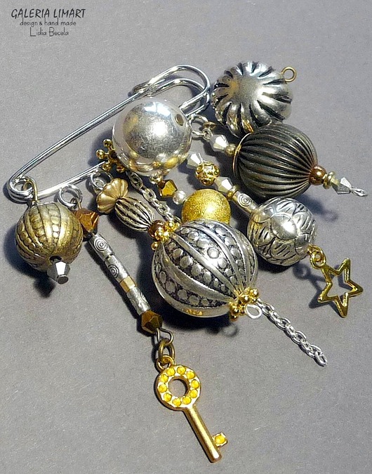 broszki Broszka w stylu boho handmade na agrafie niezwykła miły prezent dla babci