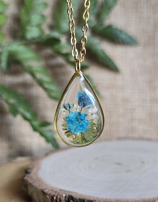 wisiory Złoty wisiorek prawdziwe kwiaty zawieszka łezka łza niebieska