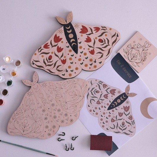 Ozdoby na ścianę Tu i teraz Ćma - zestaw diy