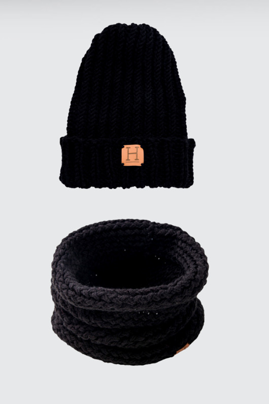 czapki damskie Komin i czapka z wełny merynosa handmade CZARNY