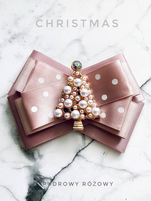 broszki Brosza z Choinką z perłami Mikołajki Święta