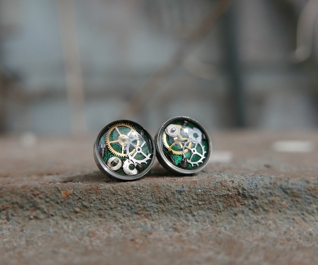 kolczyki z żywicy Mechaniczne kolczyki 011